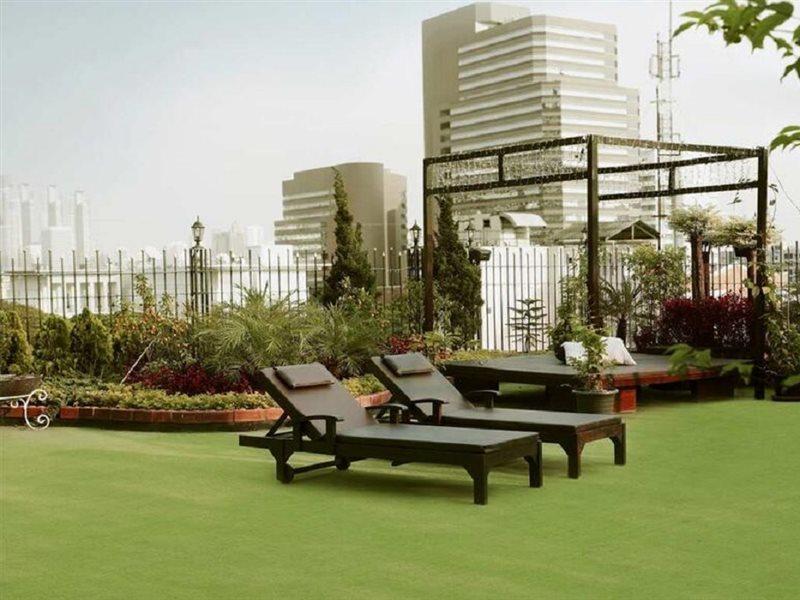 Rongratana Executive Residence Bangkok Dış mekan fotoğraf