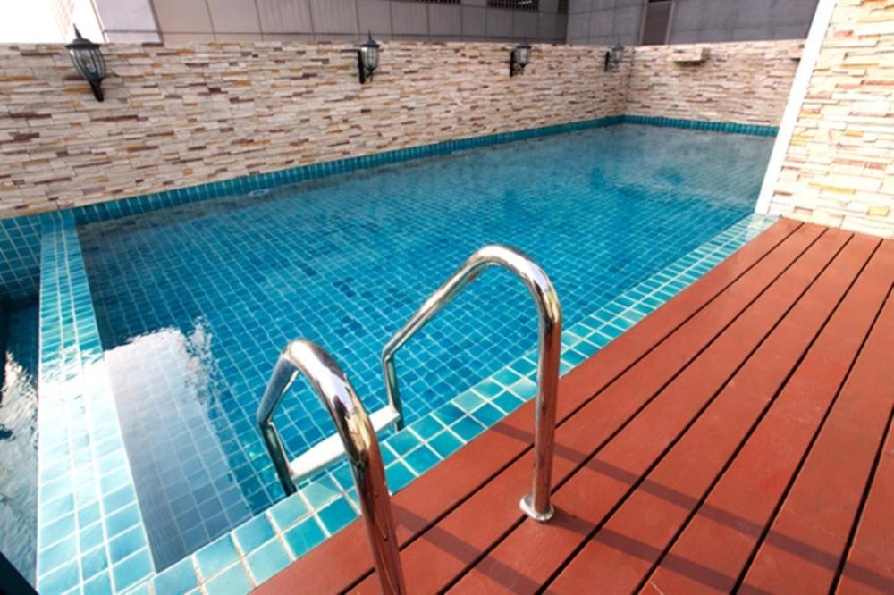 Rongratana Executive Residence Bangkok Dış mekan fotoğraf