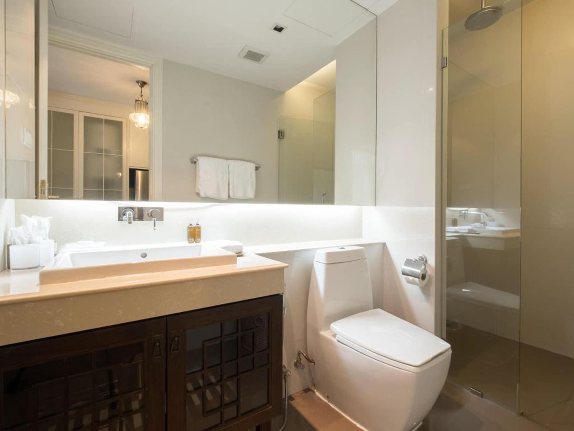Rongratana Executive Residence Bangkok Dış mekan fotoğraf