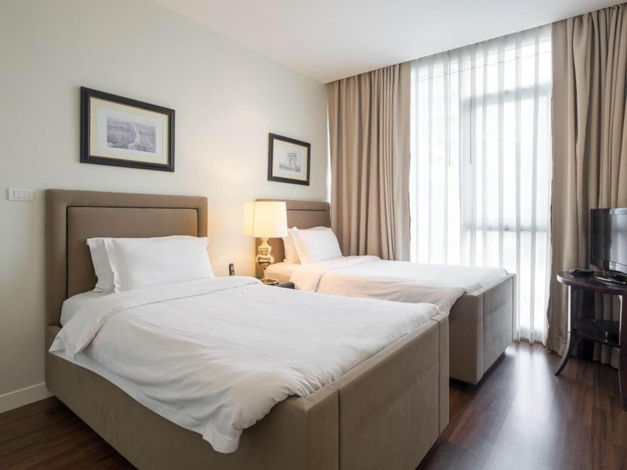 Rongratana Executive Residence Bangkok Dış mekan fotoğraf