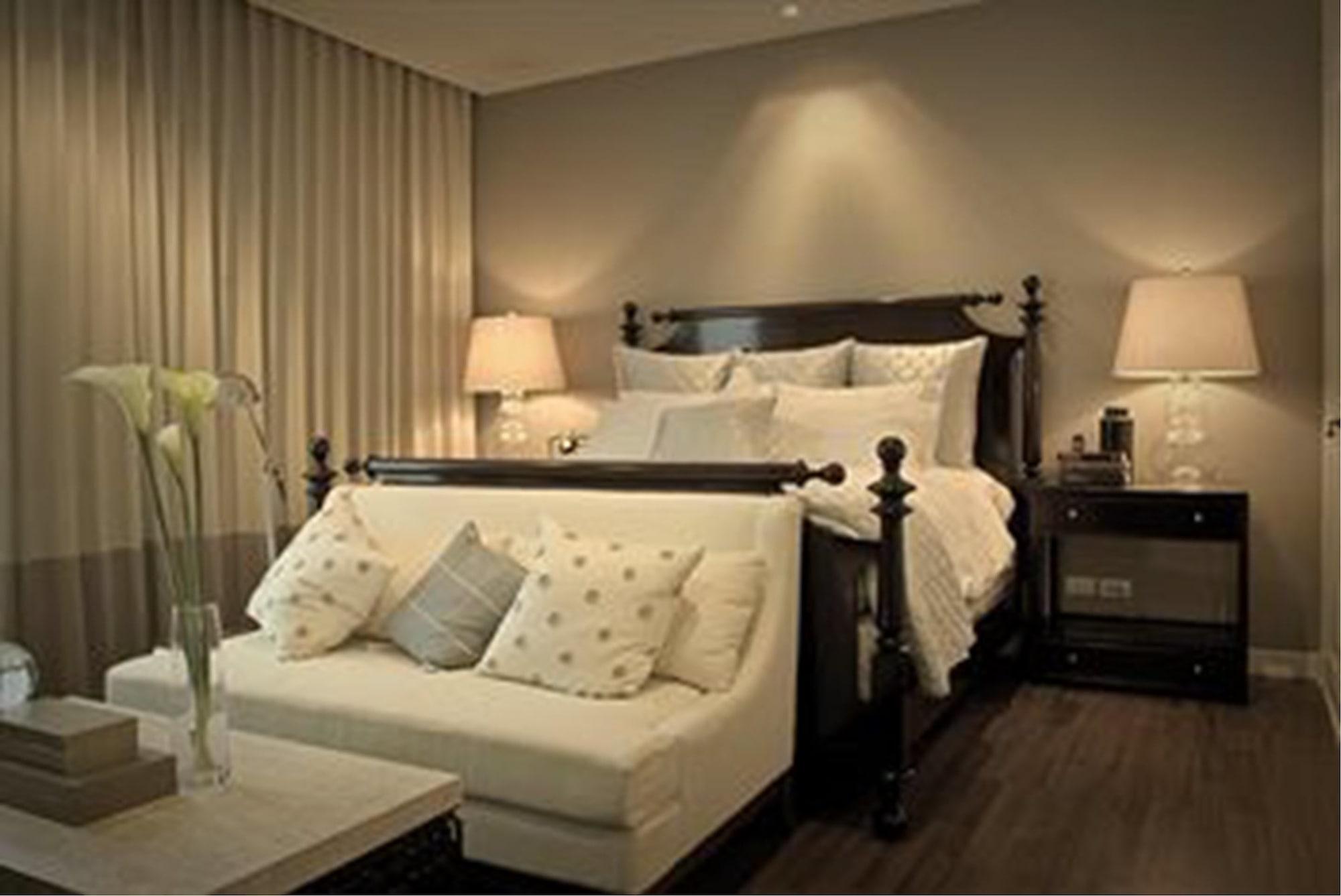 Rongratana Executive Residence Bangkok Dış mekan fotoğraf