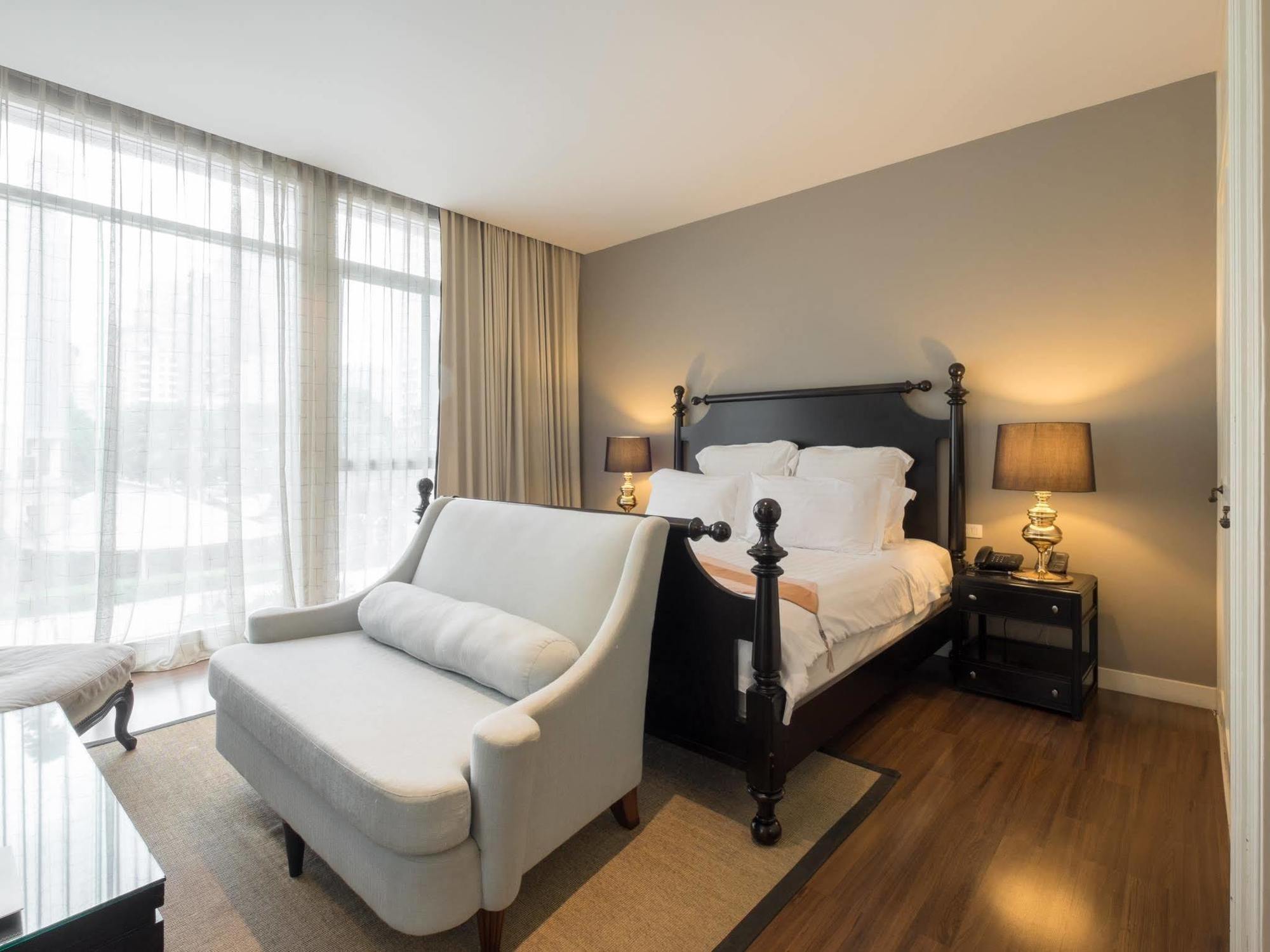 Rongratana Executive Residence Bangkok Dış mekan fotoğraf